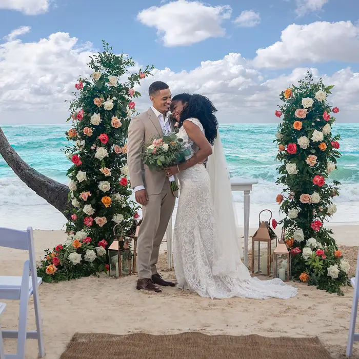 Weddings_by_Palladium_PUJ_garden_blooms_galeria_1