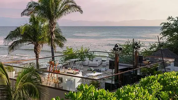 SUNDECK