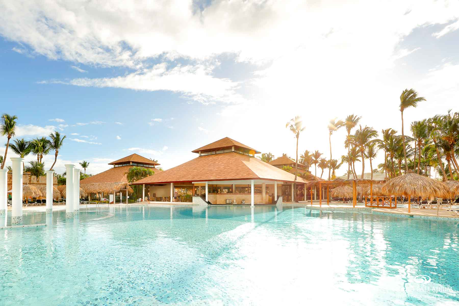 Grand Palladium Punta Cana Resort Spa Gastronomia Bar Samana pool Bar