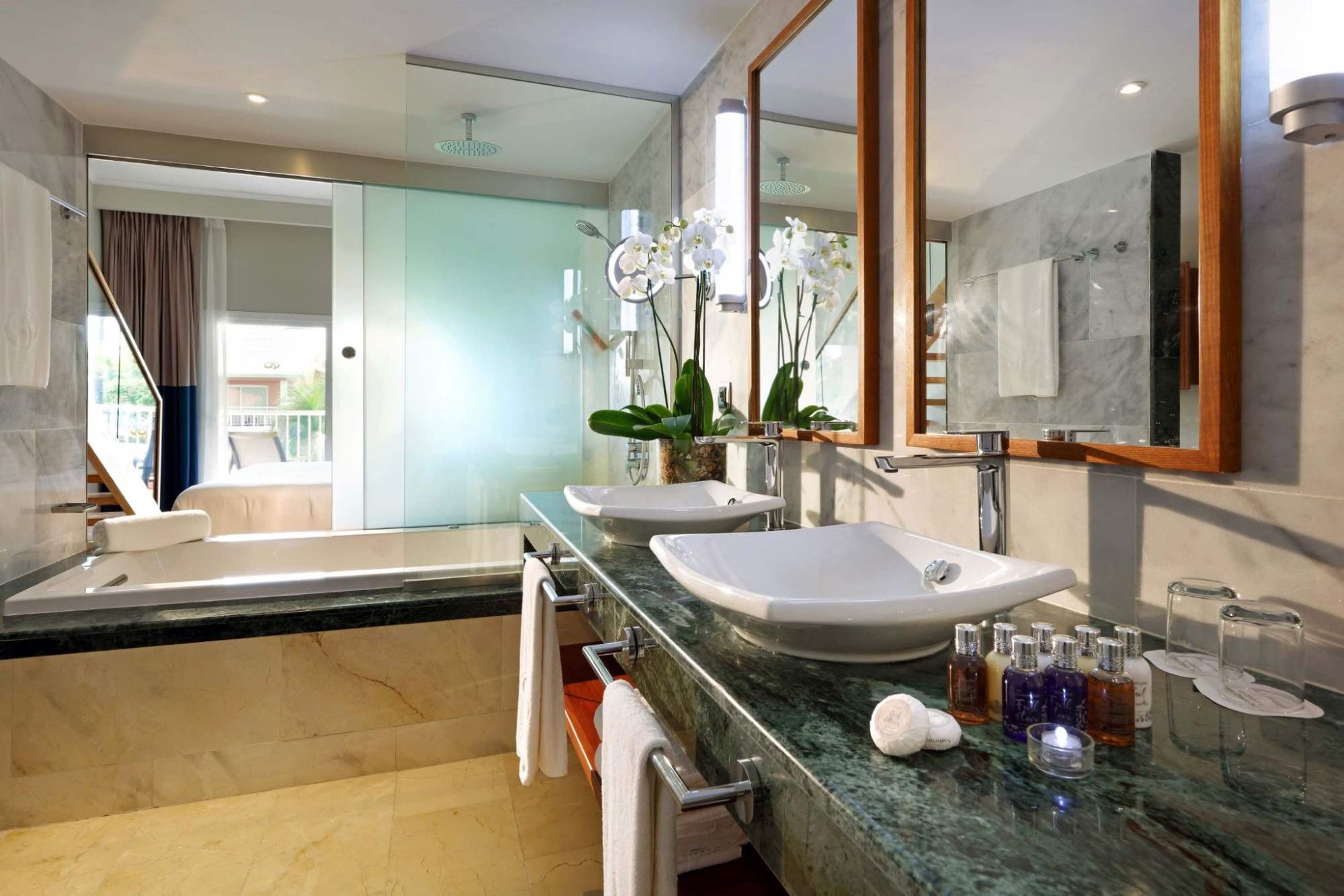 Grand-Palladium-Punta-Cana-Resort-Spa-loft-bano
